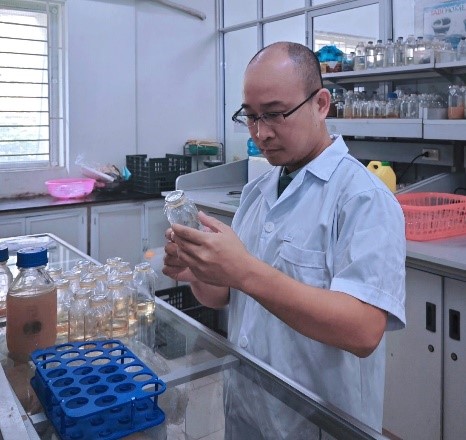 Nhà khoa học Việt nuôi đông trùng hạ thảo giàu hoạt chất trên sâu chít- Ảnh 1. Nhà khoa học Việt nuôi đông trùng hạ thảo giàu hoạt chất trên sâu chít- Ảnh 1.