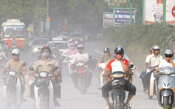 Vì sao bụi mịn ở Hà Nội tăng cao, có thời điểm là thành phố ô nhiễm nhất thế giới?- Ảnh 2. Bộ Y tế khuyến cáo phòng chống ảnh hưởng của ô nhiễm không khí đến sức khoẻ