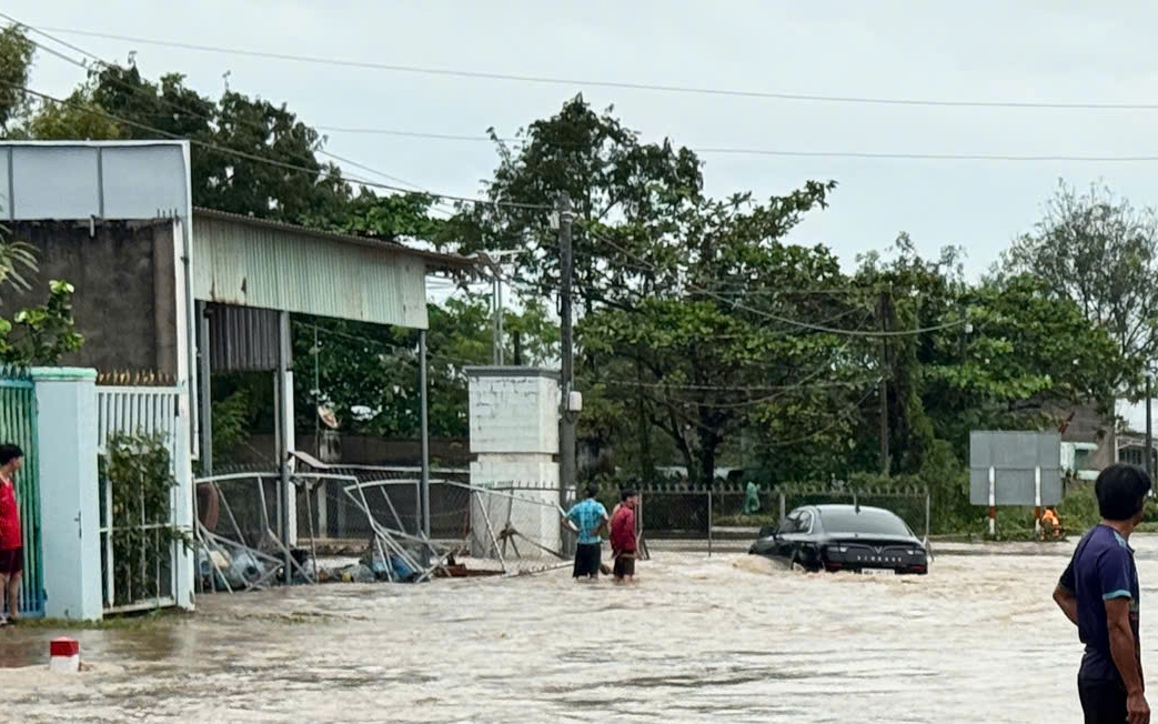 Hồ Lòng Sông xả lũ, hơn 1.000 căn nhà ở Lâm Đồng bị ngập sâu- Ảnh 3.