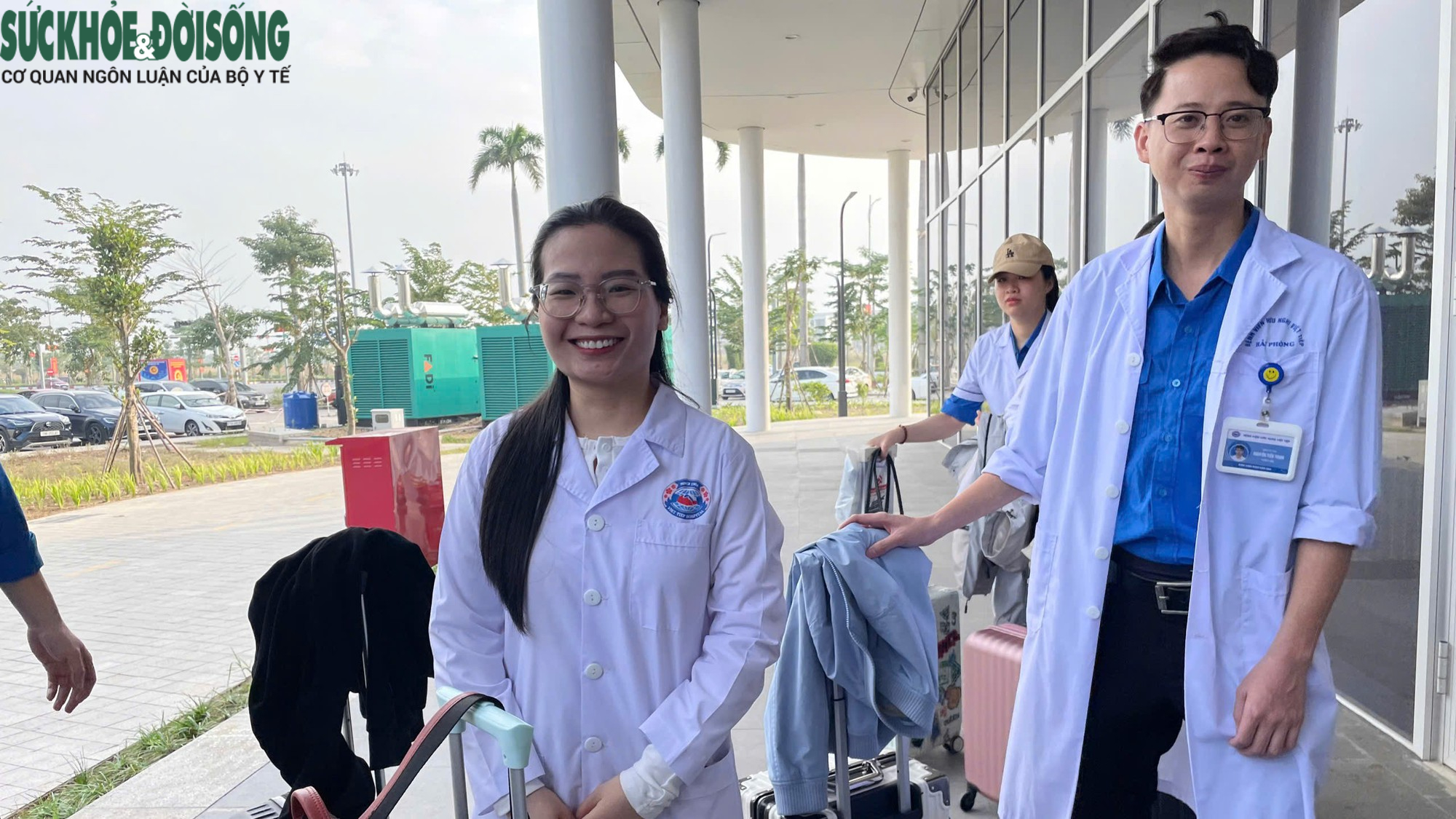 Bild av Hai Phongs sjukvårdsstyrka på väg för att stödja Dak Lak i att övervinna konsekvenserna av översvämningarna - Foto 4. Hình ảnh lực lượng y tế Hải Phòng lên đường hỗ trợ Đắk Lắk khắc phục hậu quả mưa lũ- Ảnh 4.