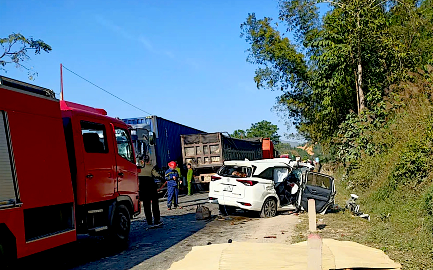 Sau vụ TNGT 4 người chết ở Lạng Sơn, Bộ Xây dựng "soi" những điểm gì trên quốc lộ?