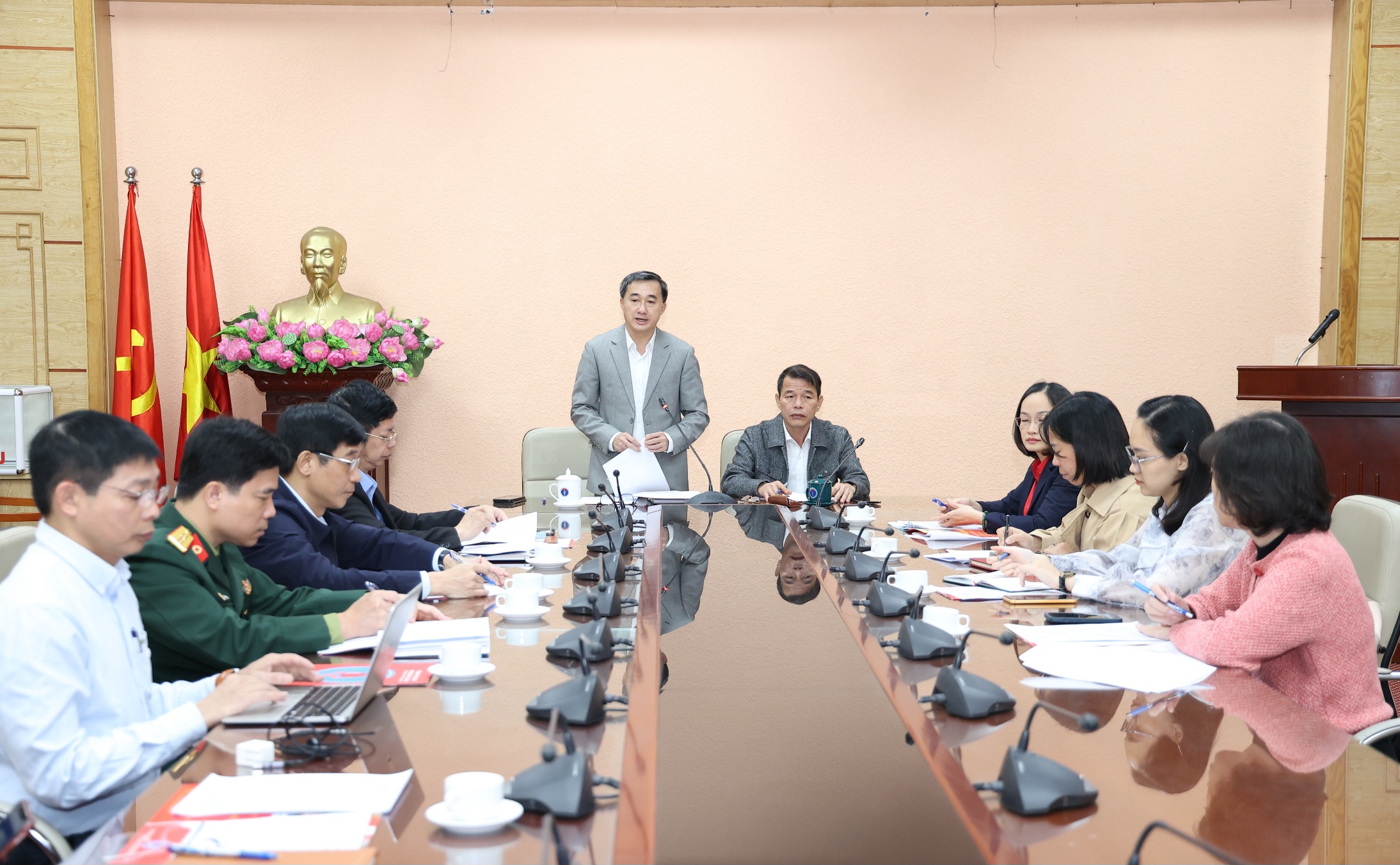 Cả nước tiếp nhận gần 1,75 triệu đơn vị máu từ người hiến tình nguyện, cứu giúp hàng trăm nghìn bệnh nhân- Ảnh 6.