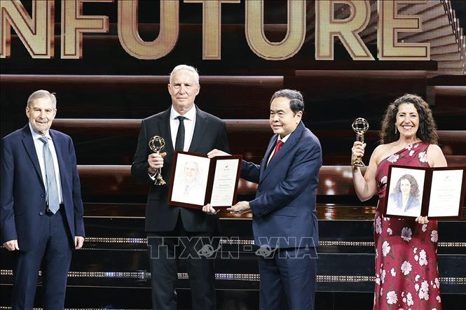 Giải thưởng Chính VinFuture năm 2025 vinh danh những nhà khoa học khám phá và phát triển vaccine HPV- Ảnh 2. Giải thưởng Chính VinFuture năm 2025 vinh danh những nhà khoa học khám phá và phát triển vaccine HPV- Ảnh 2.