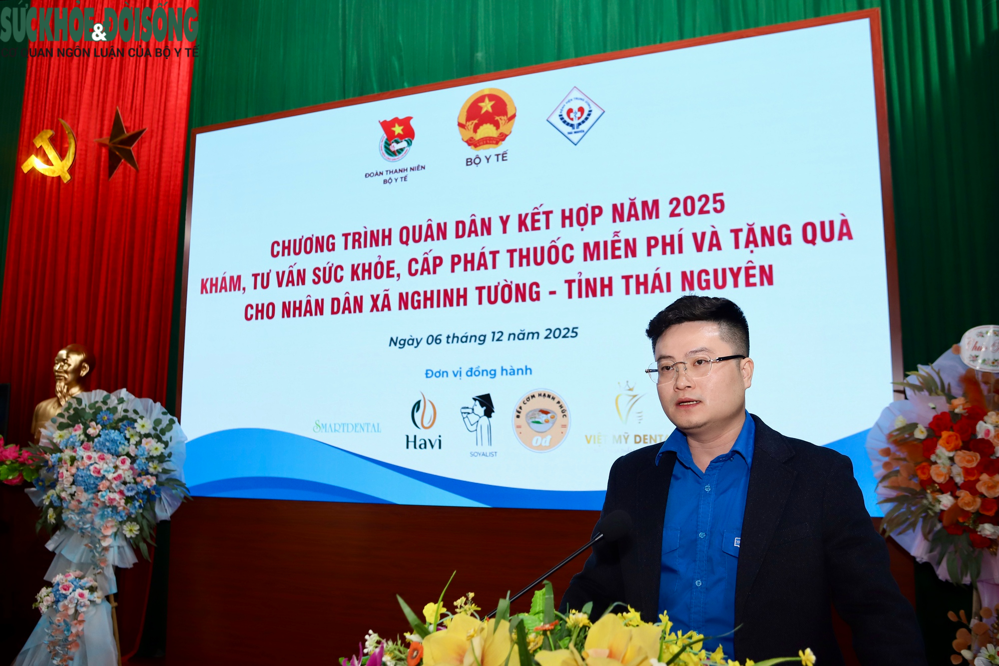 Khám bệnh miễn phí và trao quà cho hàng trăm người dân xã Nghinh Tường, Thái Nguyên sau lũ- Ảnh 3.