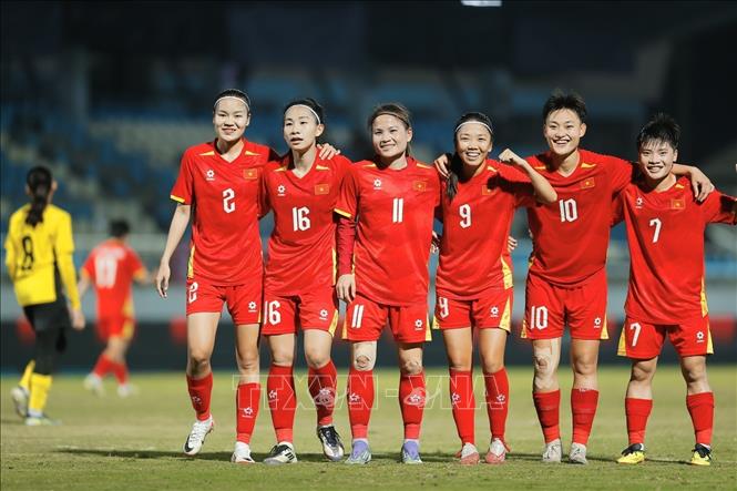 SEA Games 33: Đội tuyển nữ Việt Nam ra quân với 'mưa bàn thắng'- Ảnh 1. SEA Games 33: Đội tuyển nữ Việt Nam ra quân với 'mưa bàn thắng'- Ảnh 1.