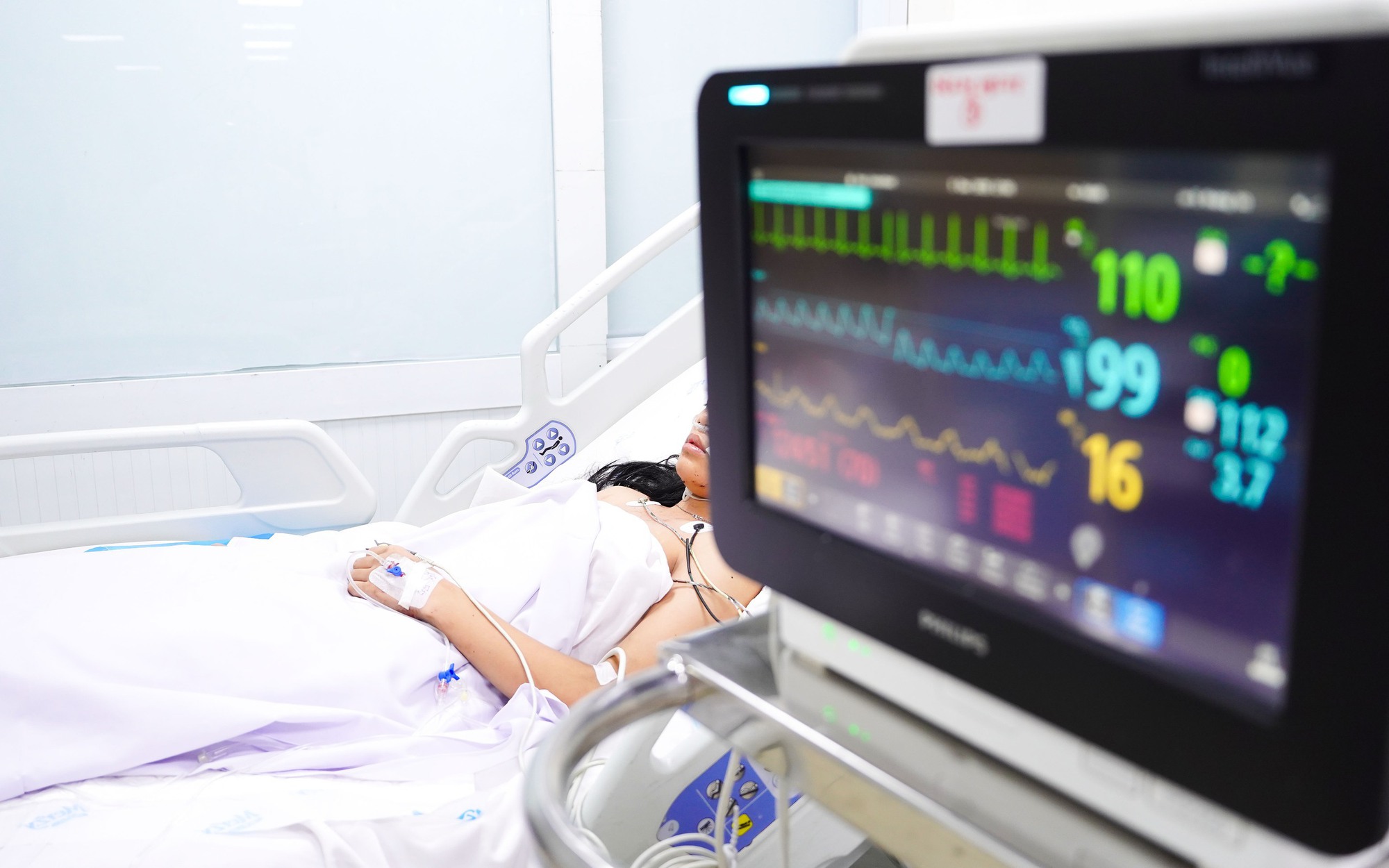 Hai nữ nạn nhân thoát nạn vụ cháy quán bún ốc đã ổn định, được theo dõi đặc biệt