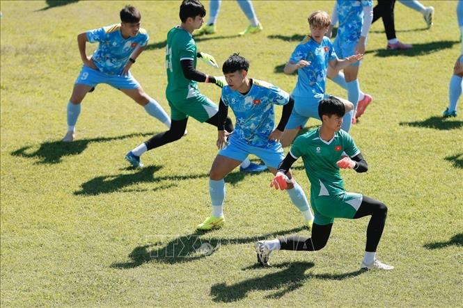 SEA Games 33: U22 Việt Nam tập luyện, chuẩn bị cho trận đấu quan trọng gặp U22 Malaysia- Ảnh 3. SEA Games 33: U22 Việt Nam tập luyện, chuẩn bị cho trận đấu quan trọng gặp U22 Malaysia- Ảnh 3.