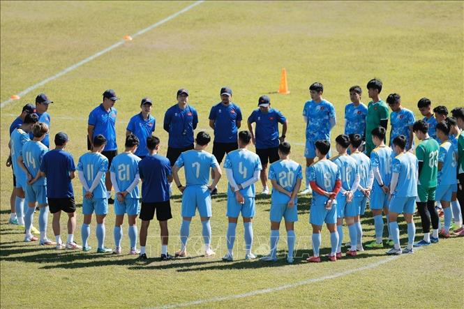 SEA Games 33: U22 Việt Nam tập luyện, chuẩn bị cho trận đấu quan trọng gặp U22 Malaysia- Ảnh 1. SEA Games 33: U22 Việt Nam tập luyện, chuẩn bị cho trận đấu quan trọng gặp U22 Malaysia- Ảnh 1.
