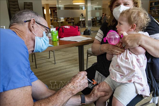 Tranh cãi tại Mỹ về chính sách tiêm chủng mới cho trẻ sơ sinh- Ảnh 1. Tranh cãi tại Mỹ về chính sách tiêm chủng mới cho trẻ sơ sinh- Ảnh 1.