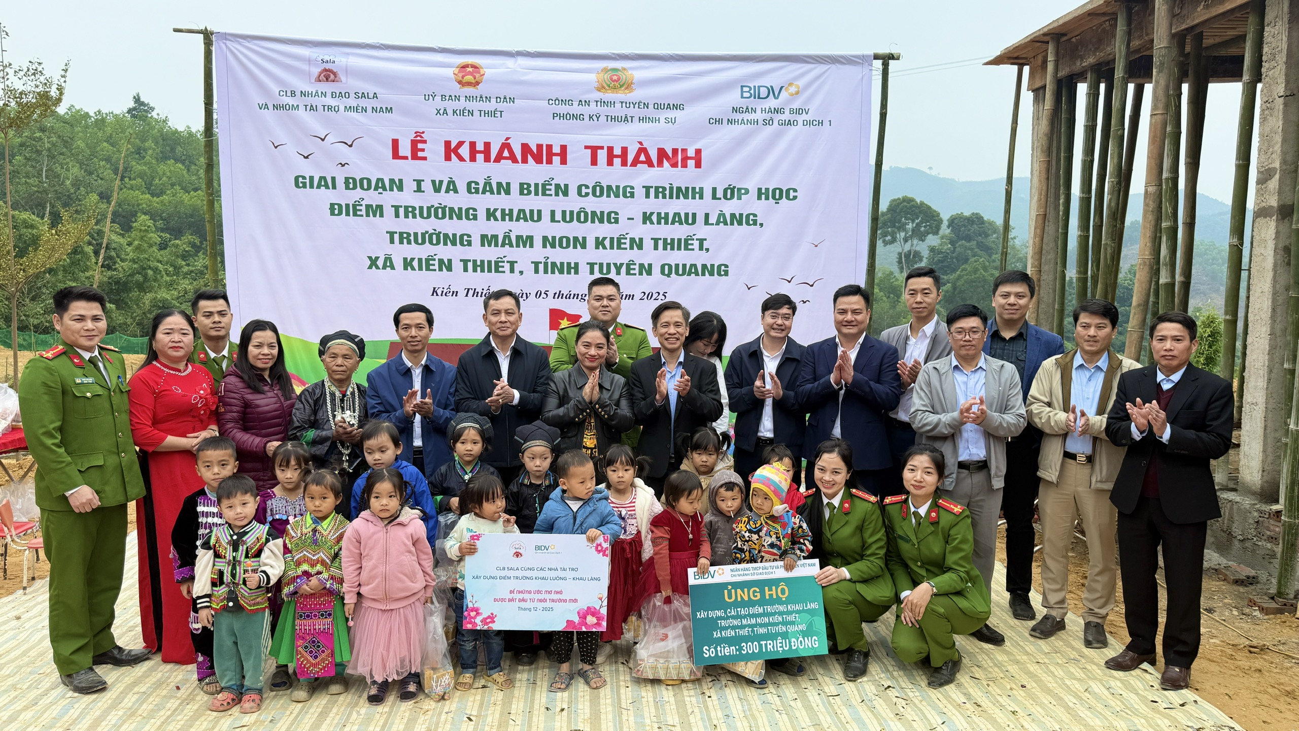 Hành trình 15 năm 'thắp' lại hy vọng cho hàng nghìn bệnh nhân dị tật- Ảnh 2. Hành trình 15 năm 'thắp' lại hy vọng cho hàng nghìn bệnh nhân dị tật- Ảnh 2.