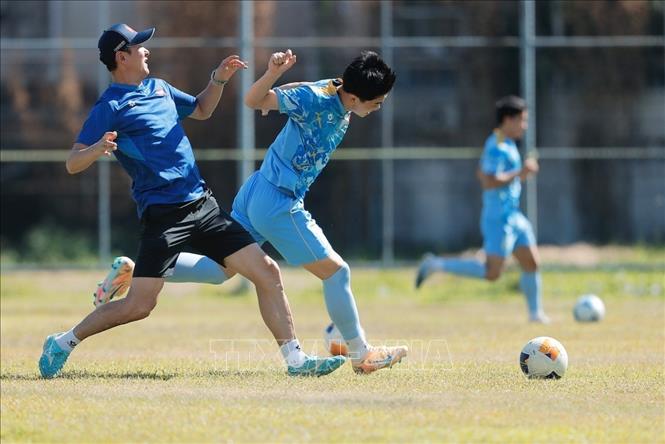 SEA Games 33: U22 Việt Nam tập luyện, chuẩn bị cho trận đấu quan trọng gặp U22 Malaysia- Ảnh 8. SEA Games 33: U22 Việt Nam tập luyện, chuẩn bị cho trận đấu quan trọng gặp U22 Malaysia- Ảnh 8.