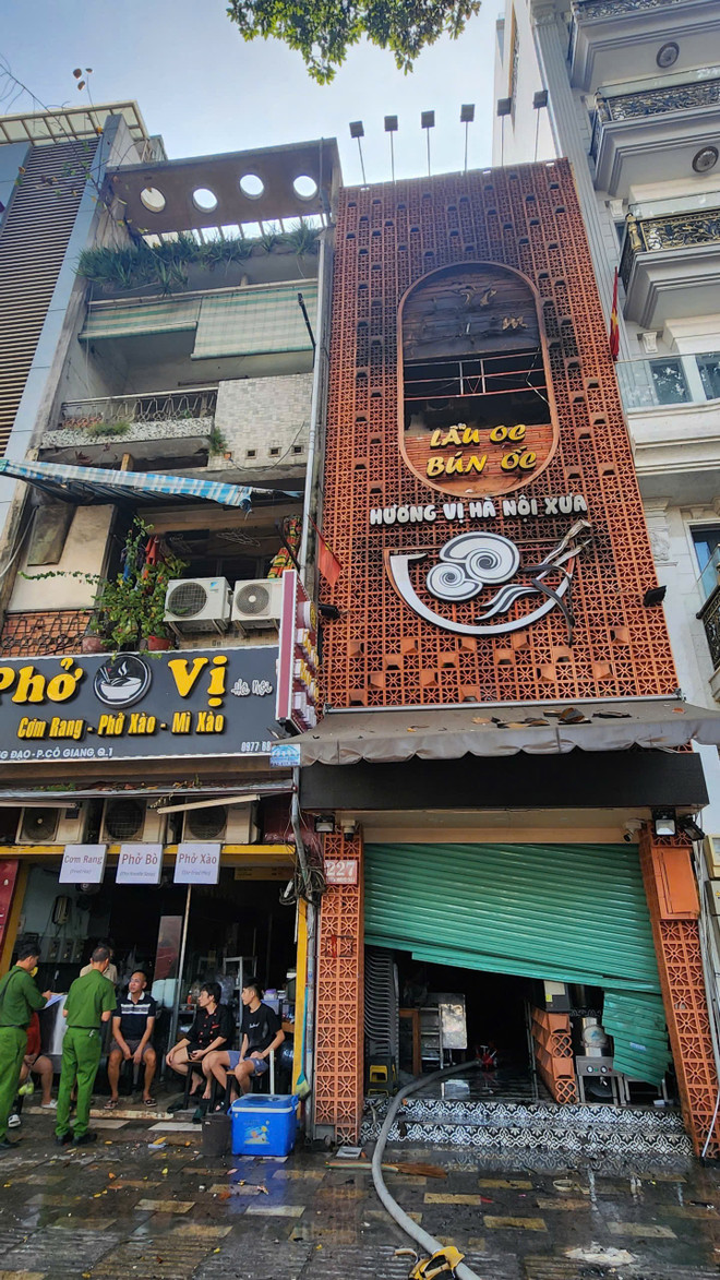 Nguy cơ cháy nổ từ nhà ở kết hợp kinh doanh: Công an Thành phố Hồ Chí Minh đưa ra yêu cầu cấp thiết- Ảnh 2. Nguy cơ cháy nổ từ nhà ở kết hợp kinh doanh: Công an Thành phố Hồ Chí Minh đưa ra yêu cầu cấp thiết- Ảnh 2.