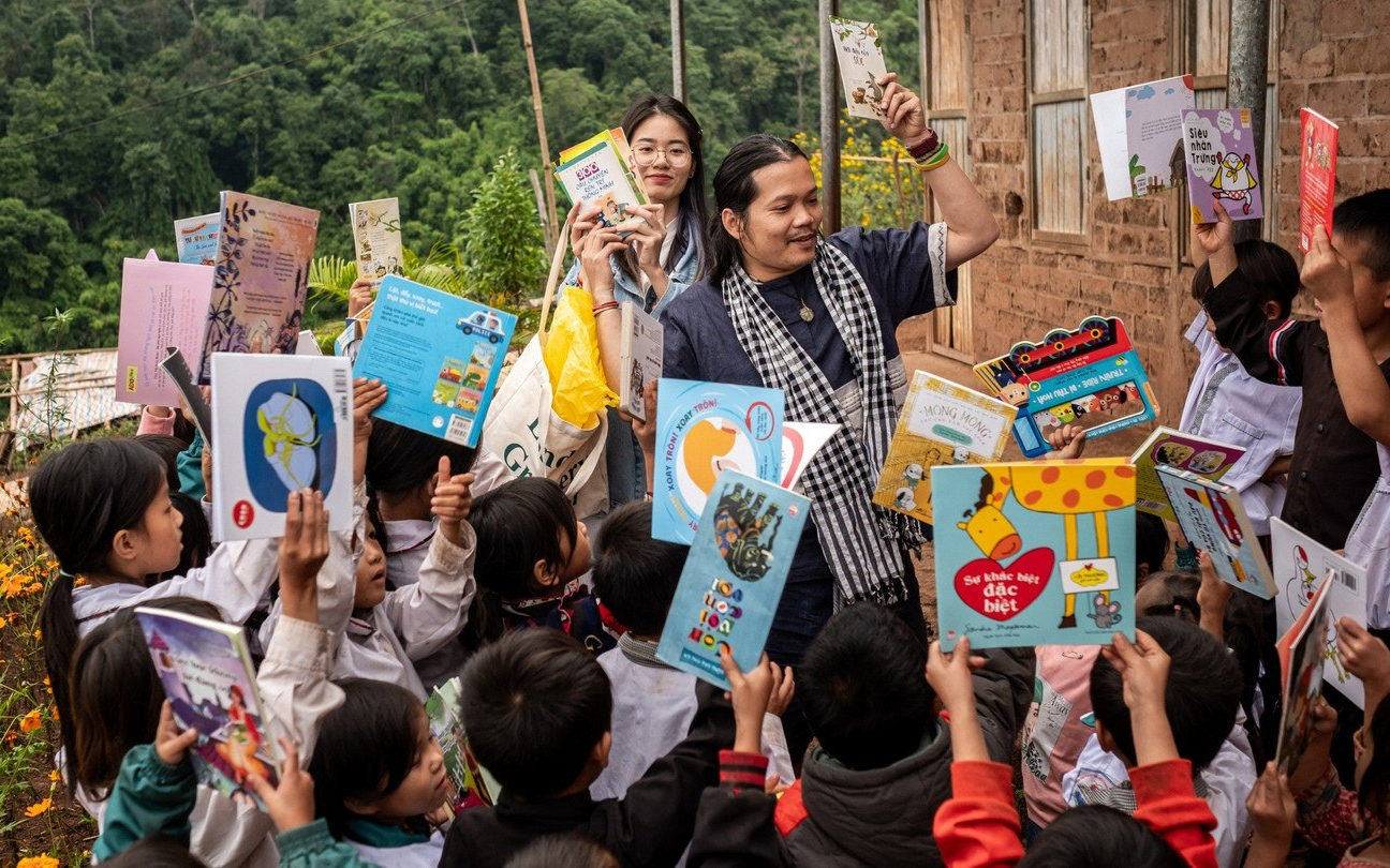 Toàn cảnh ồn ào về dự án Nuôi em: Bị tố thiếu minh bạch, tạm dừng hoạt động