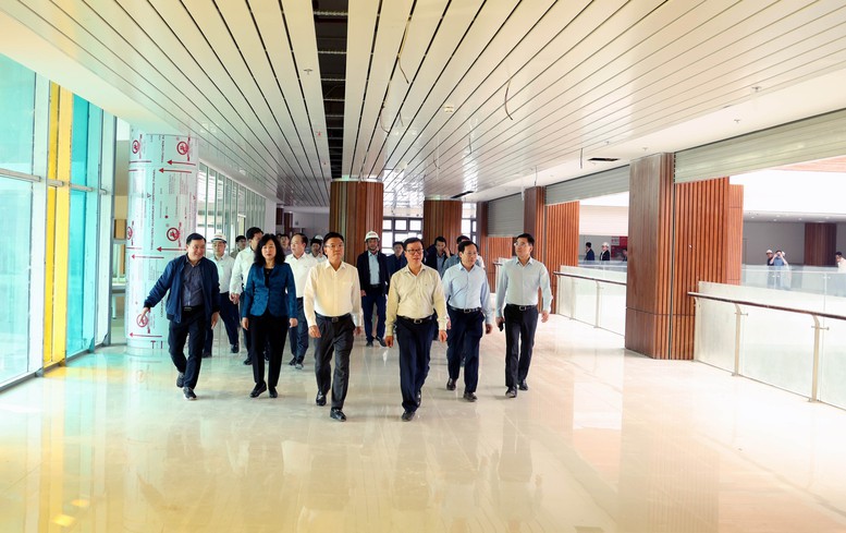 មន្ទីរពេទ្យ Bach Mai និងកន្លែងទីពីររបស់មន្ទីរពេទ្យមិត្តភាព Viet Duc បានបើកសម្ពោធនាថ្ងៃទី ១៩ ខែធ្នូ - រូបថត ១. Cơ sở 2 Bệnh viện Bạch Mai và Bệnh viện Hữu nghị Việt Đức khánh thành ngày 19/12- Ảnh 1.