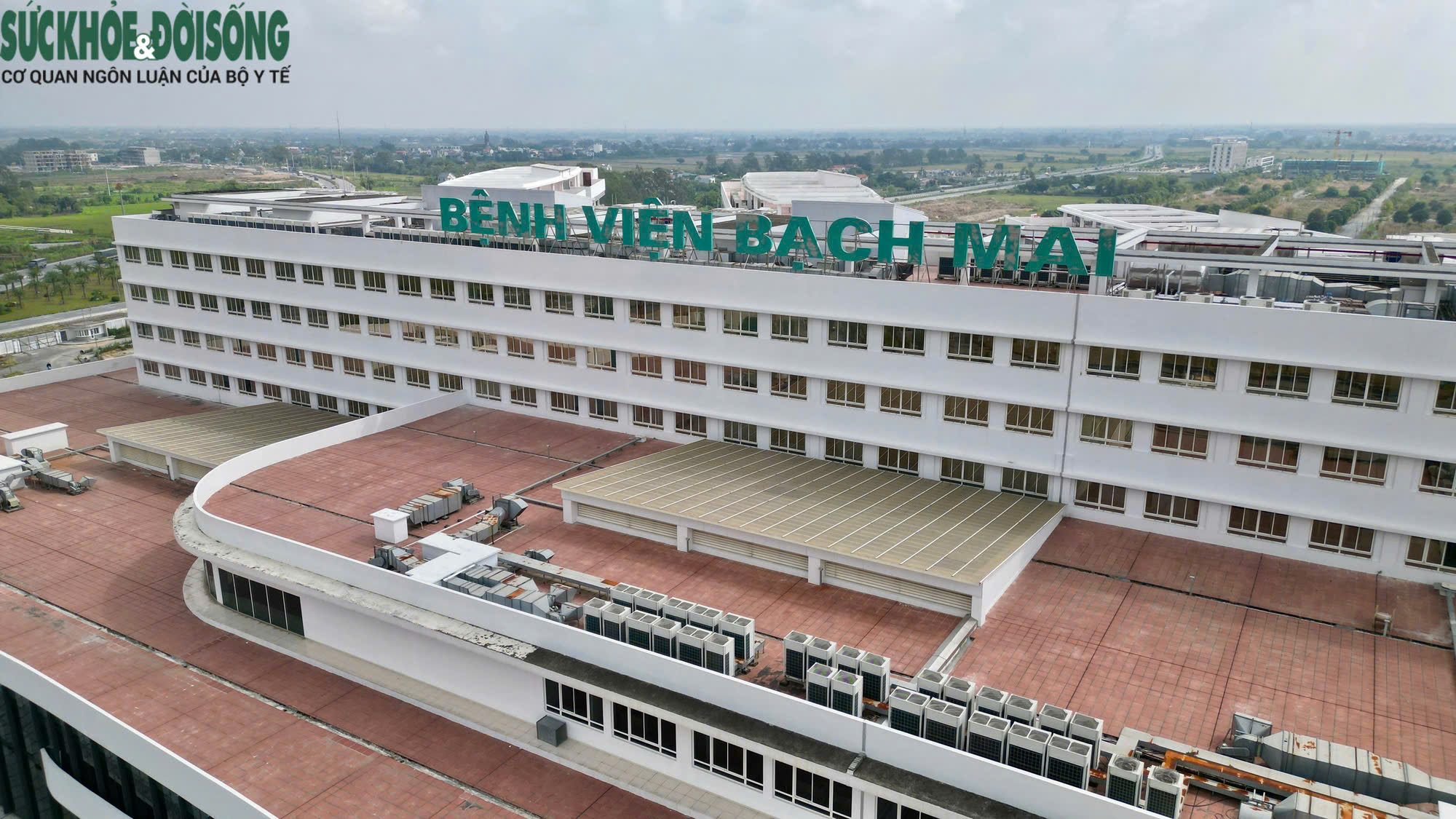 Ngày 9/12 lắp đặt hơn 300 giường tại cơ sở 2 Bệnh viện Bạch Mai, sẵn sàng phục vụ người bệnh- Ảnh 2. Ngày 9/12 lắp đặt hơn 300 giường tại cơ sở 2 Bệnh viện Bạch Mai, sẵn sàng phục vụ người bệnh- Ảnh 2.