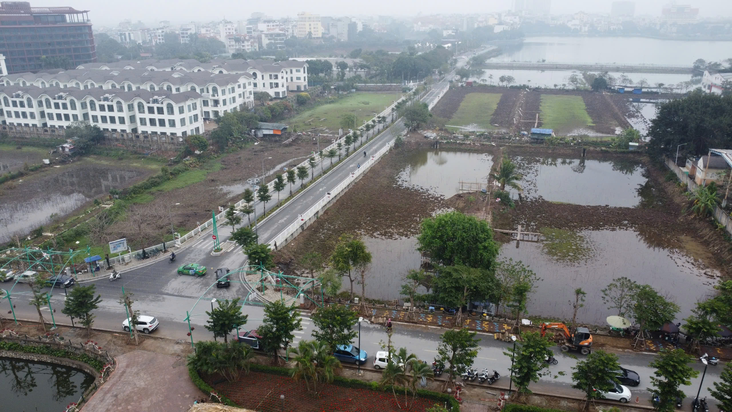 Hồ trồng sen sẽ là nơi dự trữ nước để làm sạch sông Tô Lịch- Ảnh 1.