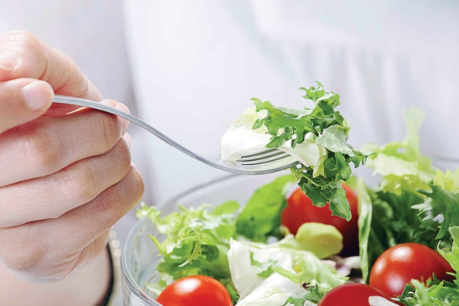 Đừng đợi đến tuổi 30: 4 thói quen chống lão hóa da sớm bạn cần biết- Ảnh 2.