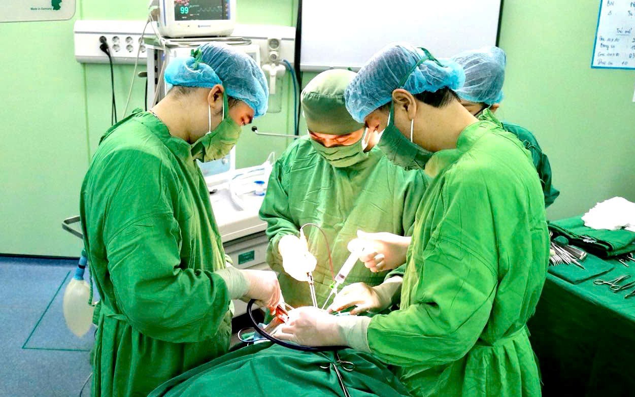 Bệnh viện ĐK TP Vinh: Làm chủ kỹ thuật cao, khẳng định vị thế trong phẫu thuật sọ não