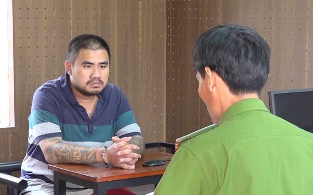 Cháu chế tạo bom xăng đốt nhà ông ngoại vì bị la mắng- Ảnh 3. Cháu chế tạo bom xăng đốt nhà ông ngoại vì bị la mắng- Ảnh 3.