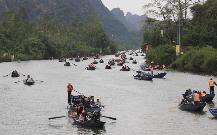 Lễ hội Chùa Hương 2025: Sử dụng vé điện tử tích hợp cả vé thắng cảnh và xuồng đò