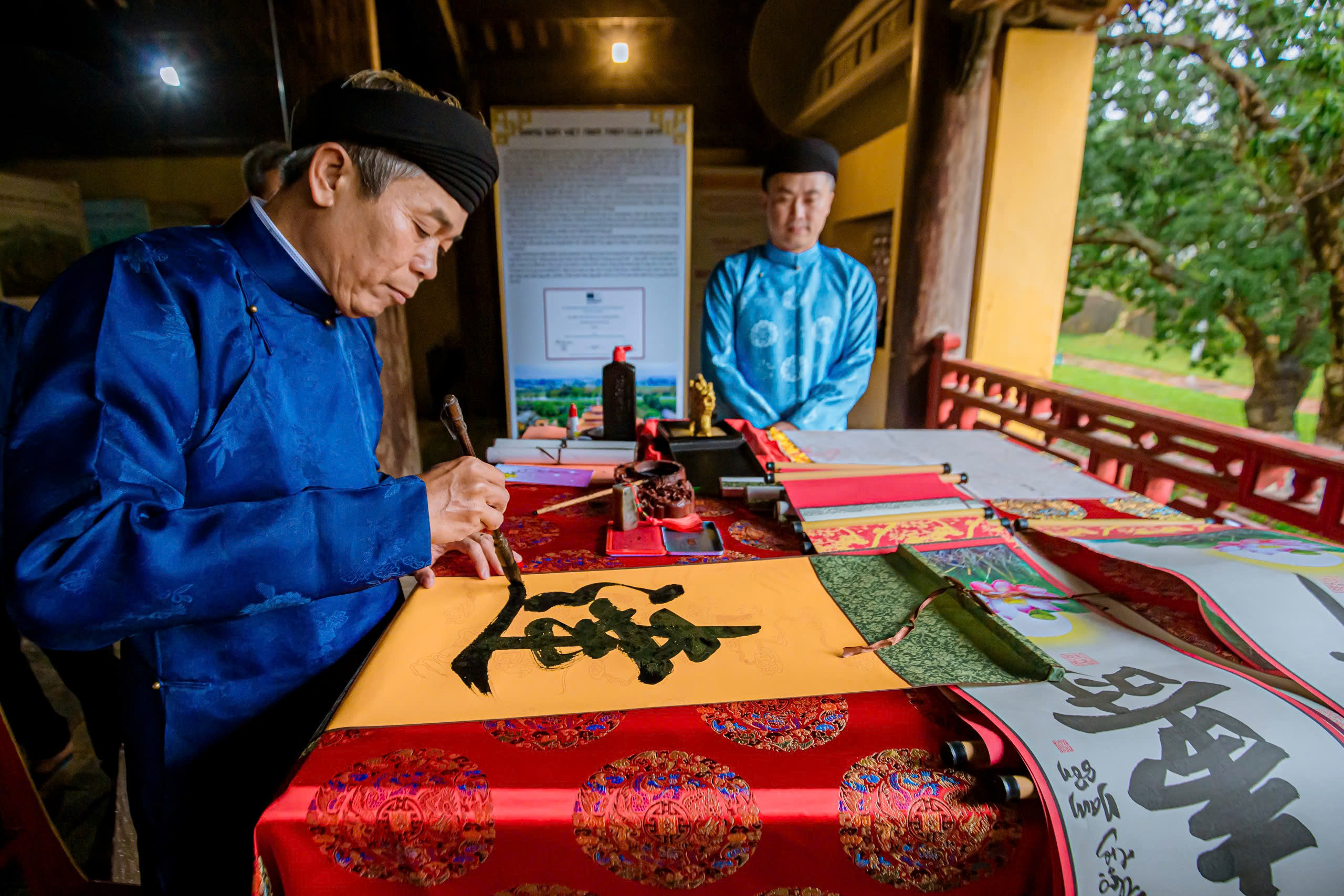 Hoàng cung Huế hạ nêu, khai ấn tân niên- Ảnh 10.