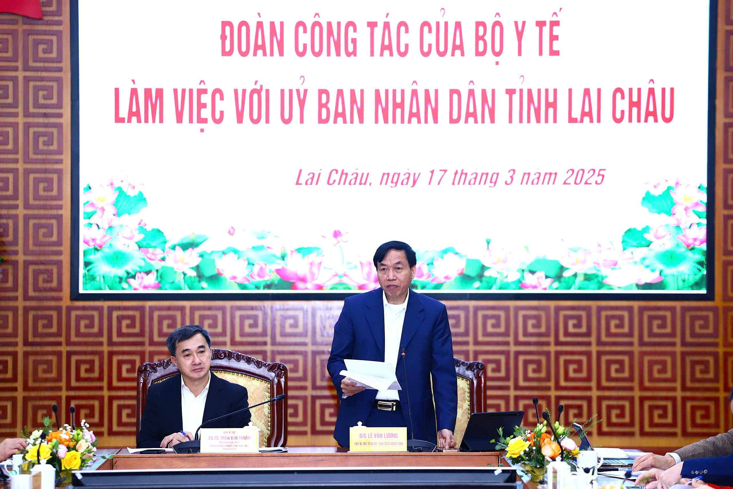 Thứ trưởng Trần Văn Thuấn: Lai Châu tiếp tục quan tâm nâng chất lượng khám chữa bệnh, đẩy mạnh chuyển đổi số y tế- Ảnh 3.