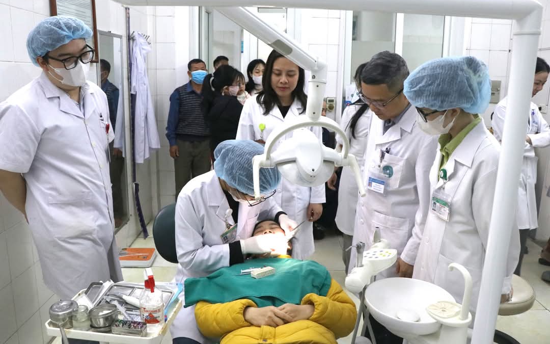 Hơn 90% dân số mắc vấn đề răng miệng, nhiều người không khám răng định kỳ