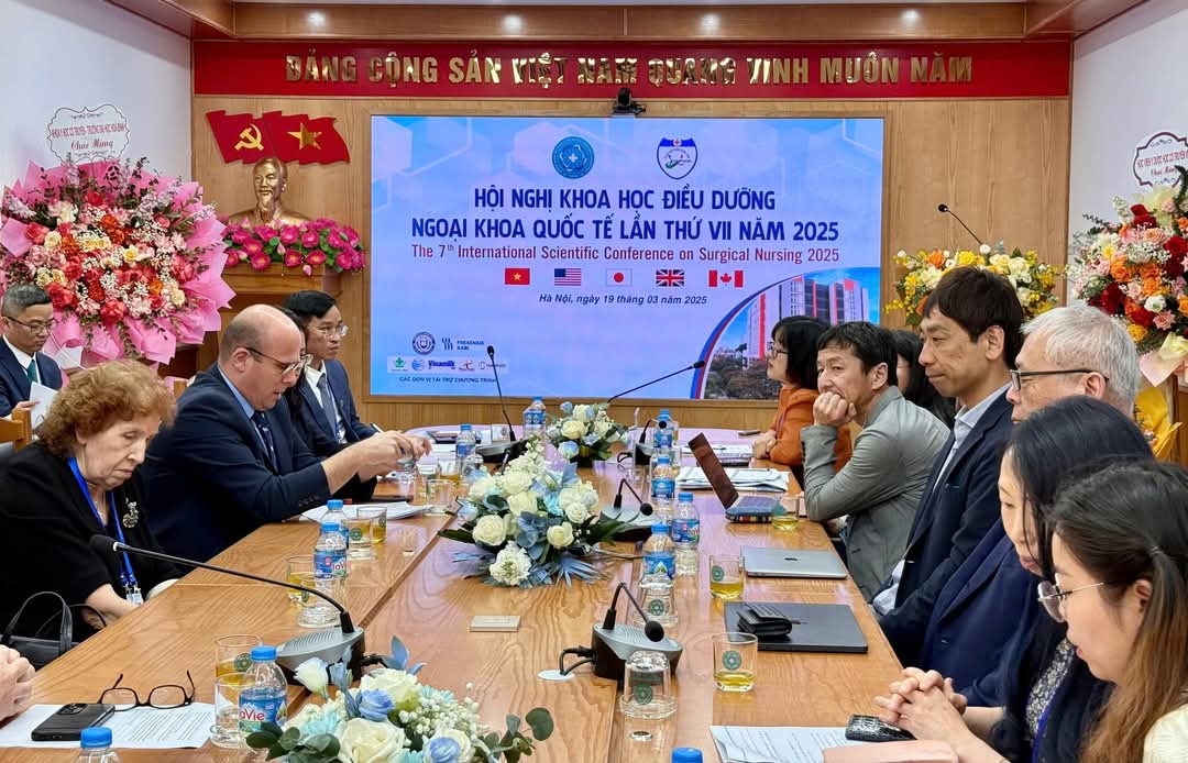 Thúc đẩy đổi mới sáng tạo trong hoạt động điều dưỡng- Ảnh 1. Thúc đẩy đổi mới sáng tạo trong hoạt động điều dưỡng- Ảnh 1.