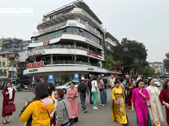 Hà Nội tính phương án đền bù đất thế nào khi giải tỏa không gian cạnh Hồ Gươm?- Ảnh 1.