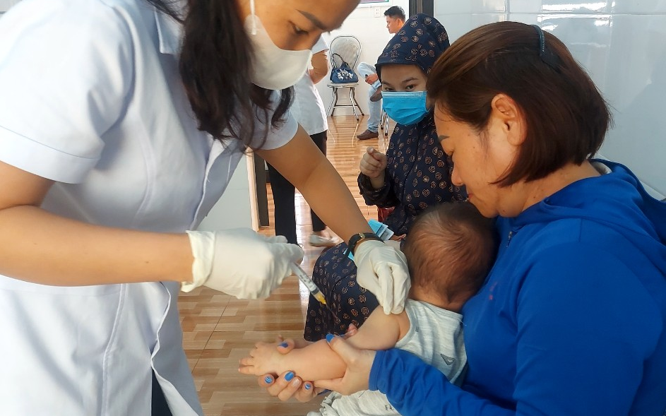 Điện Biên đạt tỷ lệ tiêm vaccine sởi trên 95%, kiểm soát hiệu quả nguy cơ dịch bệnh- Ảnh 4.