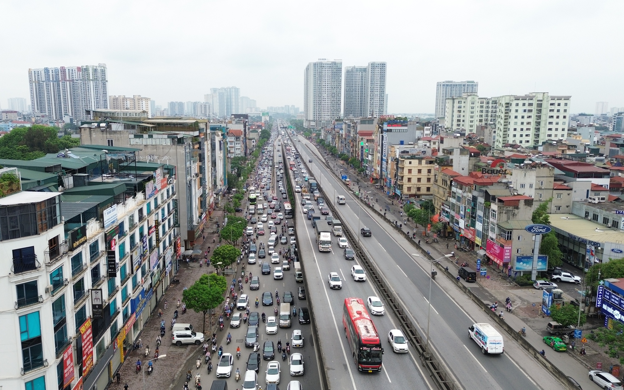 Nhiều tuyến đường là điểm &quot;nóng&quot; về giao thông được tổ chức phân luồng lại