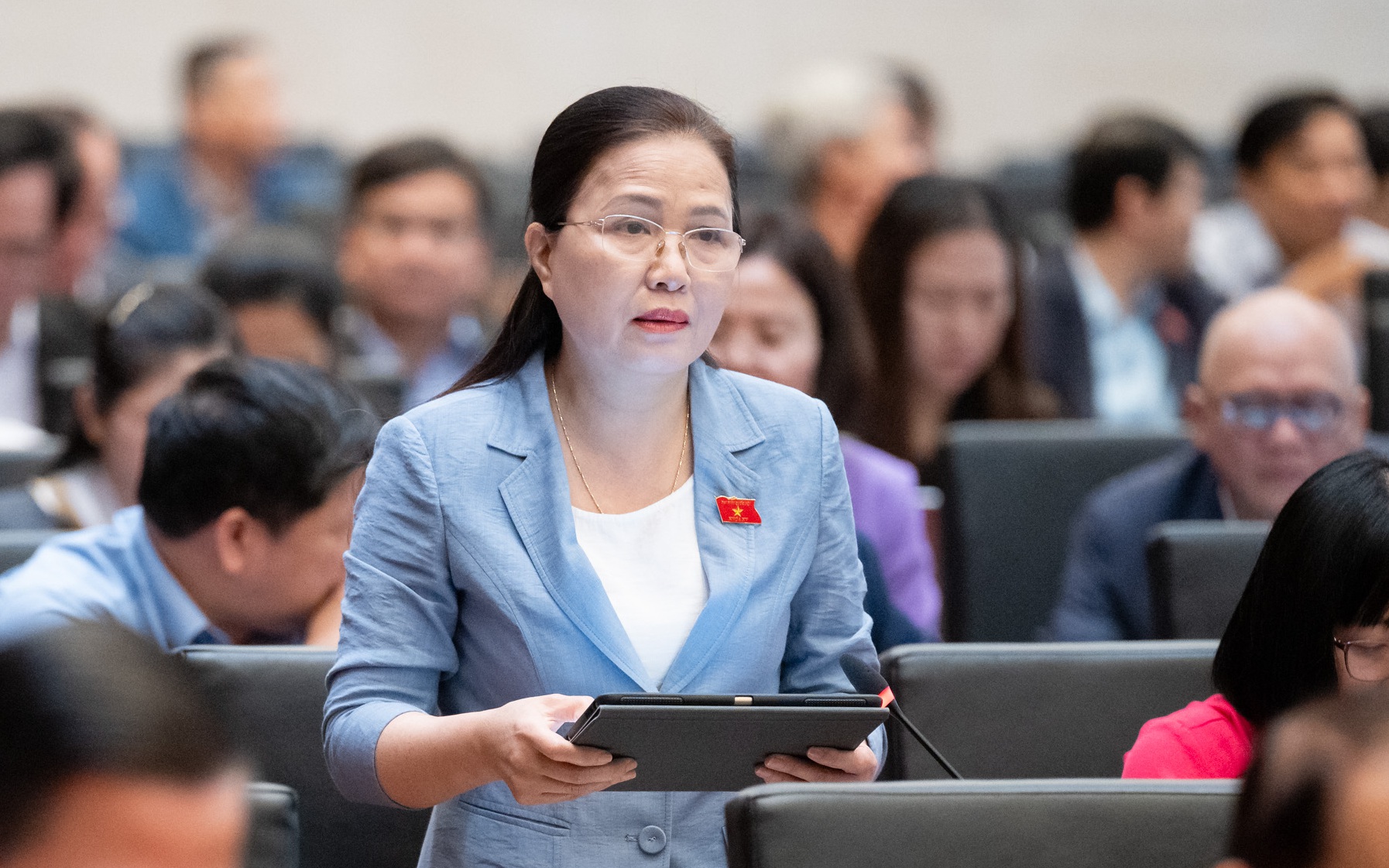 ĐBQH đề nghị sớm sửa đổi Luật Phòng chống tác hại của thuốc lá