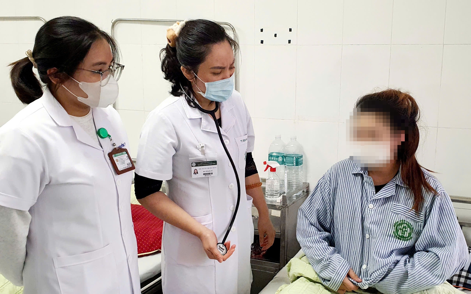 Trẻ em bị cúm A có nguy hiểm không?- Ảnh 2. Sảy thai đôi vì mắc cúm A, phụ nữ có thai cần lưu ý gì khi bị cúm A?