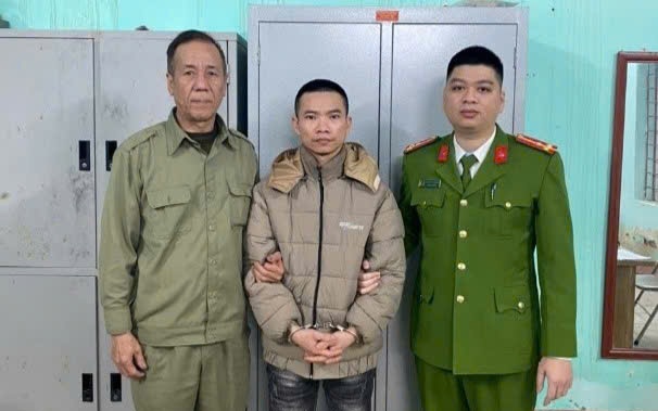 Mâu thuẫn trả tiền hát karaoke, gã thanh niên dùng kiếm chém bạn trọng thương