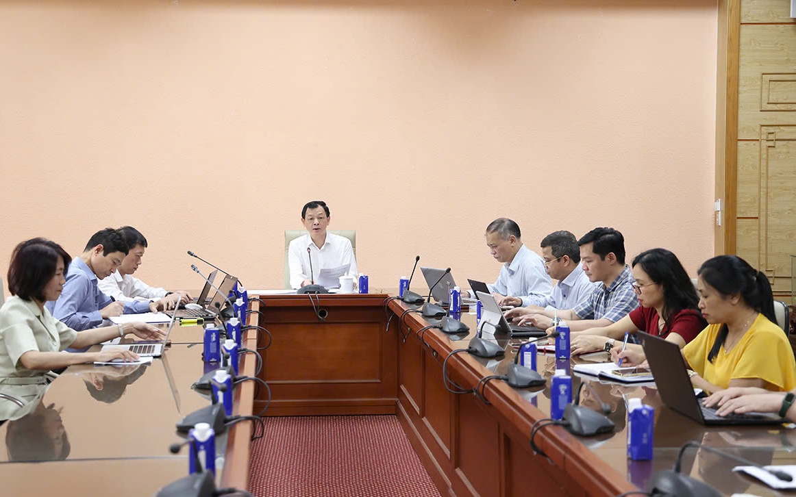 Bộ Y tế tiếp tục nỗ lực cắt giảm, đơn giản hoá thủ tục hành chính- Ảnh 6. Bộ Y tế tiếp tục nỗ lực cắt giảm, đơn giản hoá thủ tục hành chính- Ảnh 6.