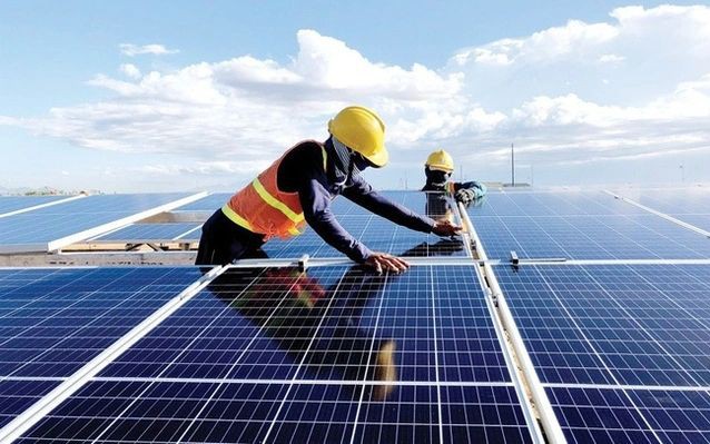 Phấn đấu 50% các tòa nhà công sở, nhà dân sử dụng điện năng lượng mặt trời vào 2030