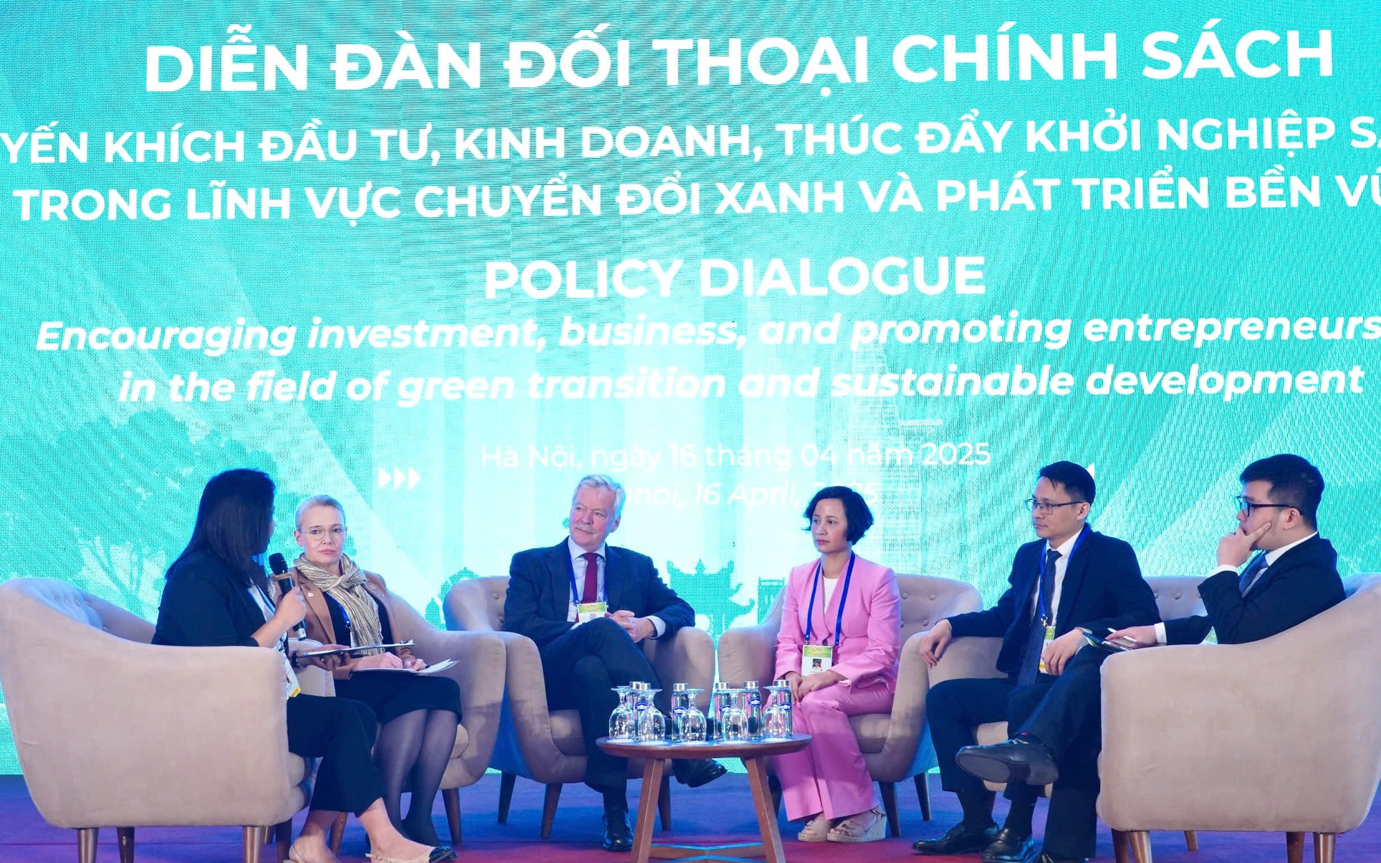 ‘Chuyển đổi xanh không còn là lựa chọn mà là yêu cầu tất yếu’