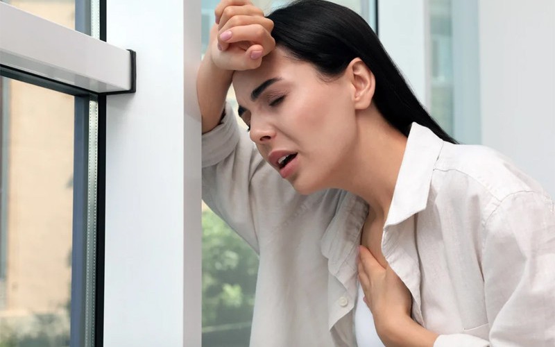 Nguy cơ suy tim ở phụ nữ cắt bỏ buồng trứng khi còn trẻ