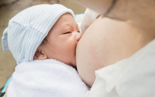 Trẻ sơ sinh được bú mẹ có sức khoẻ tim mạch tốt hơn