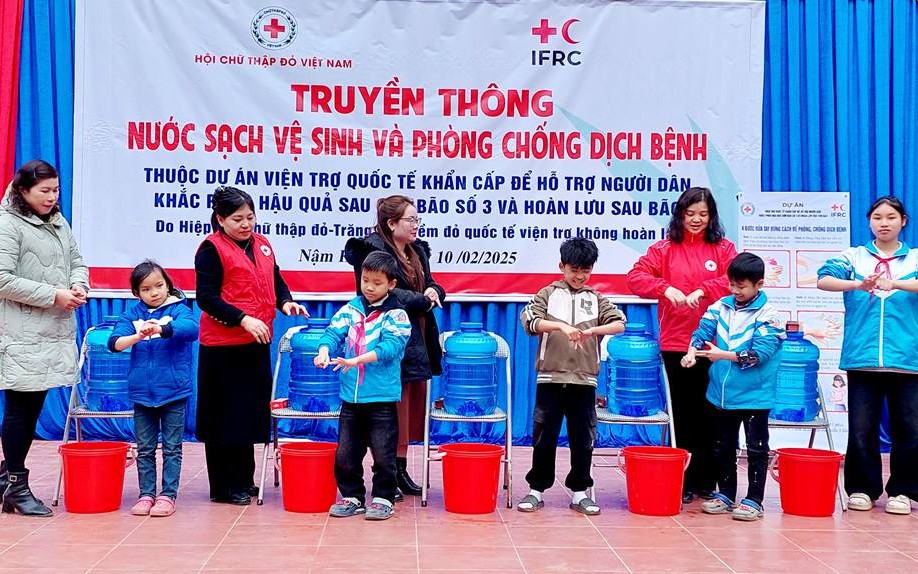 Truyền thông về nước sạch vệ sinh và phòng chống dịch bệnh trong tình huống khẩn cấp