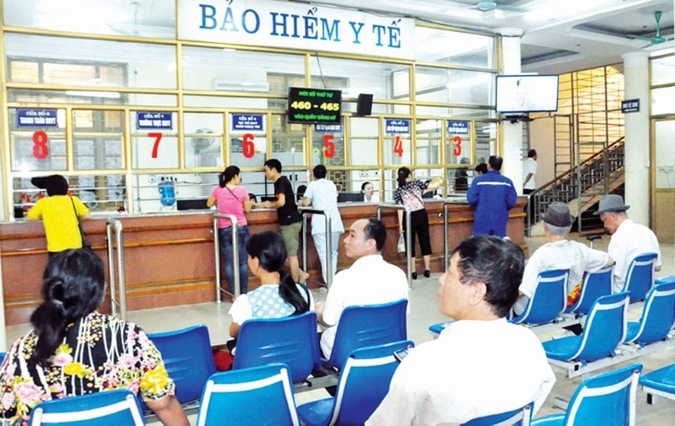 Bộ Y tế: Không phát sinh thủ tục gây phiền hà cho người bệnh khi khám chữa bệnh BHYT - Ảnh 1.