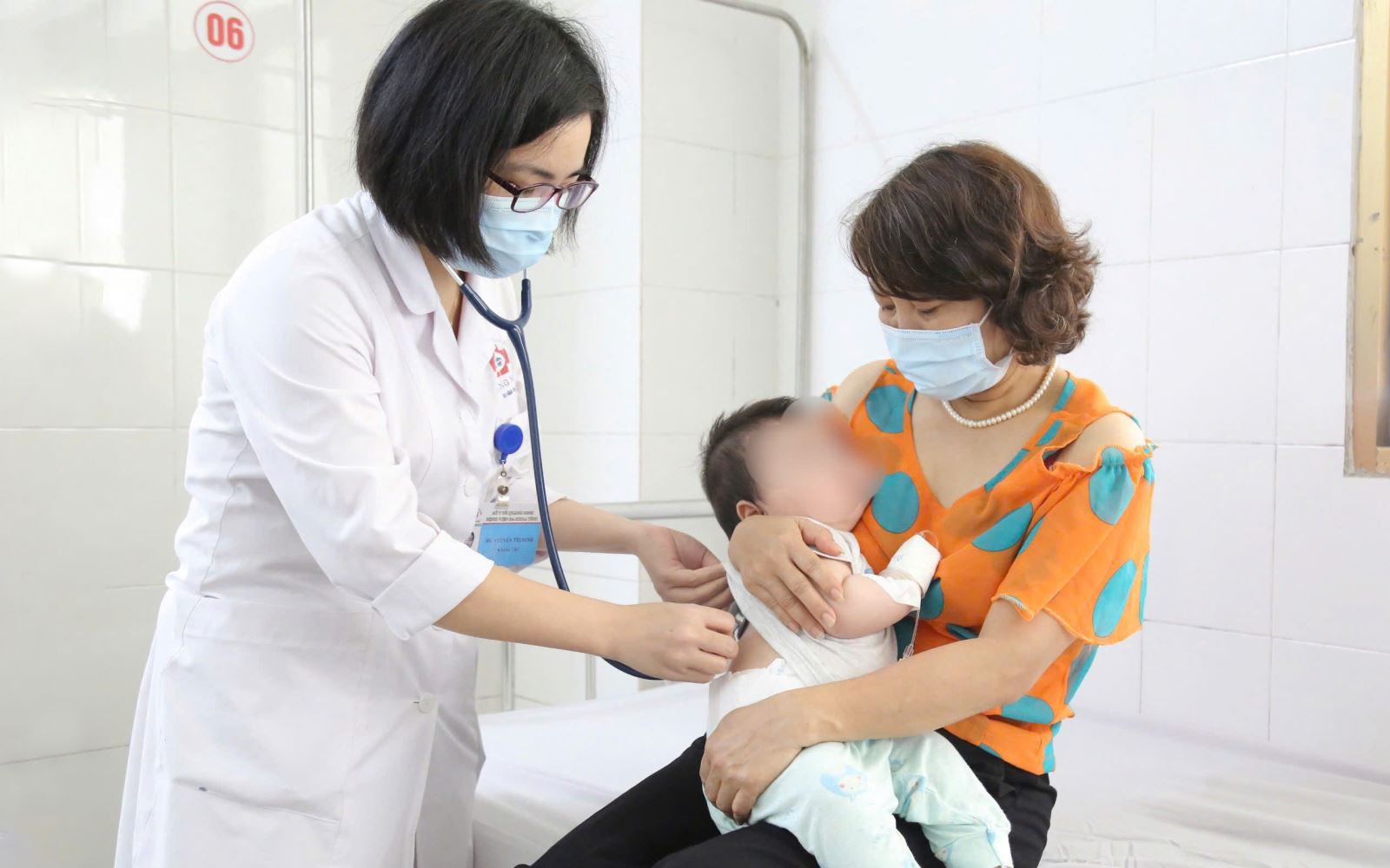 Giành sự sống cho bé 7 tháng tuổi bị mắc sởi biến chứng