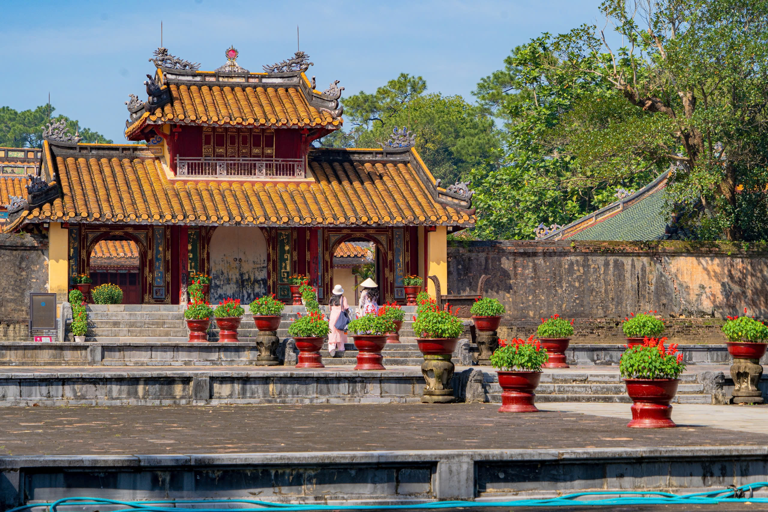 Lăng vua triều Nguyễn, điểm check-in không thể bỏ lỡ dịp nghỉ lễ- Ảnh 4. Lăng vua triều Nguyễn, điểm check-in không thể bỏ lỡ dịp nghỉ lễ- Ảnh 4.
