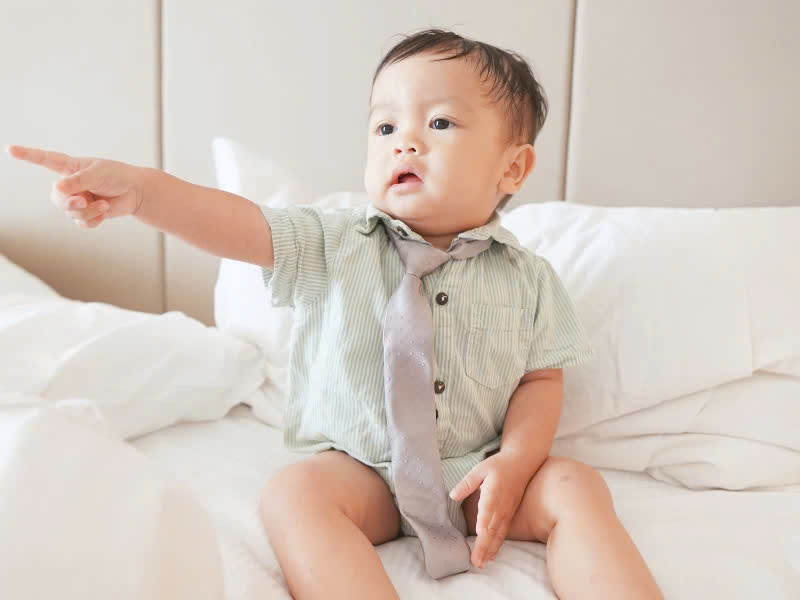 Trẻ em đang được hỗ trợ giao tiếp