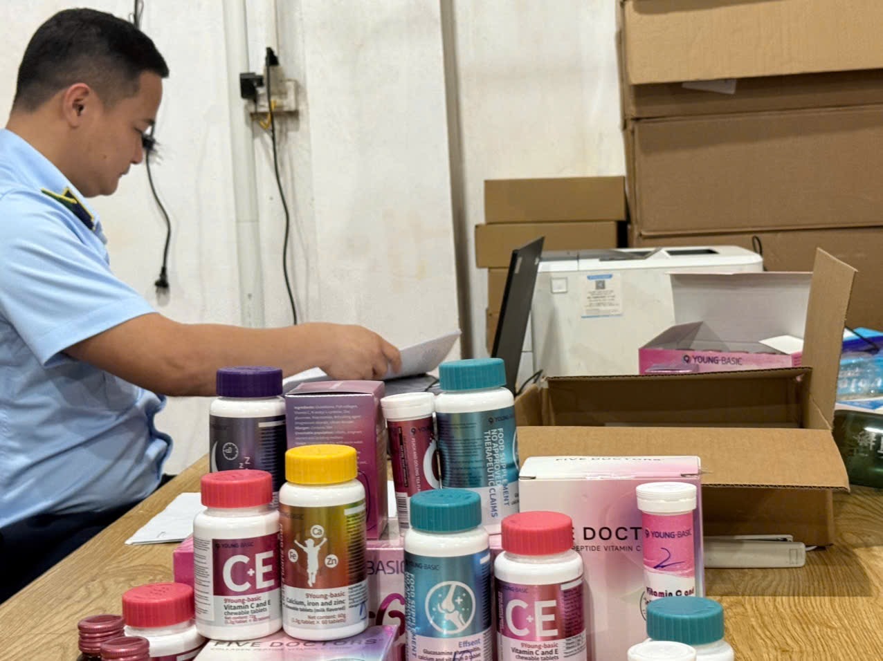 Bộ Y tế: Tập trung thanh, kiểm tra, ngăn chặn thực phẩm giả, thực phẩm bảo vệ sức khỏe giả trên thị trường- Ảnh 2.