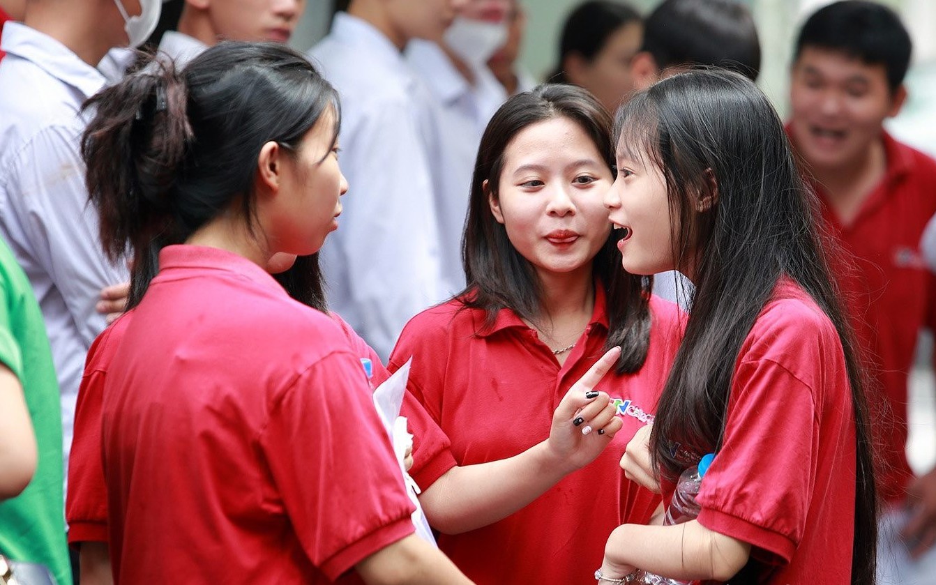 Bắt buộc học 2 buổi/ngày: Chất lượng hay áp lực?