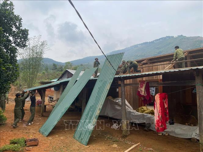 Lốc cuốn sập nhà sàn, một học sinh lớp 7 tử vong- Ảnh 4.