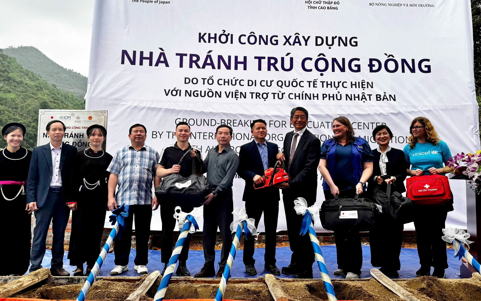 Khởi công nhà tránh trú thiên tai ở Cao Bằng