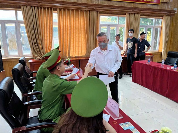 Công an Hà Nội công bố quyết định đặc xá cho 139 phạm nhân- Ảnh 4.