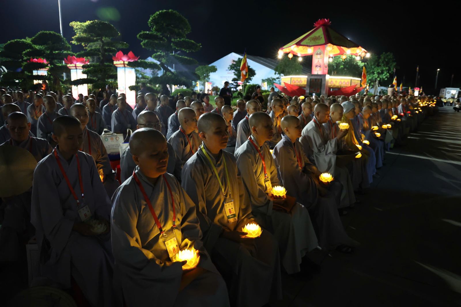 Bạn bè quốc tế ấn tượng với Đại lễ Vesak 2025 tại Việt Nam- Ảnh 6. Bạn bè quốc tế ấn tượng với Đại lễ Vesak 2025 tại Việt Nam- Ảnh 6.